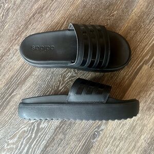 Adidas Platform Slides / Women’s Size 9 sandal